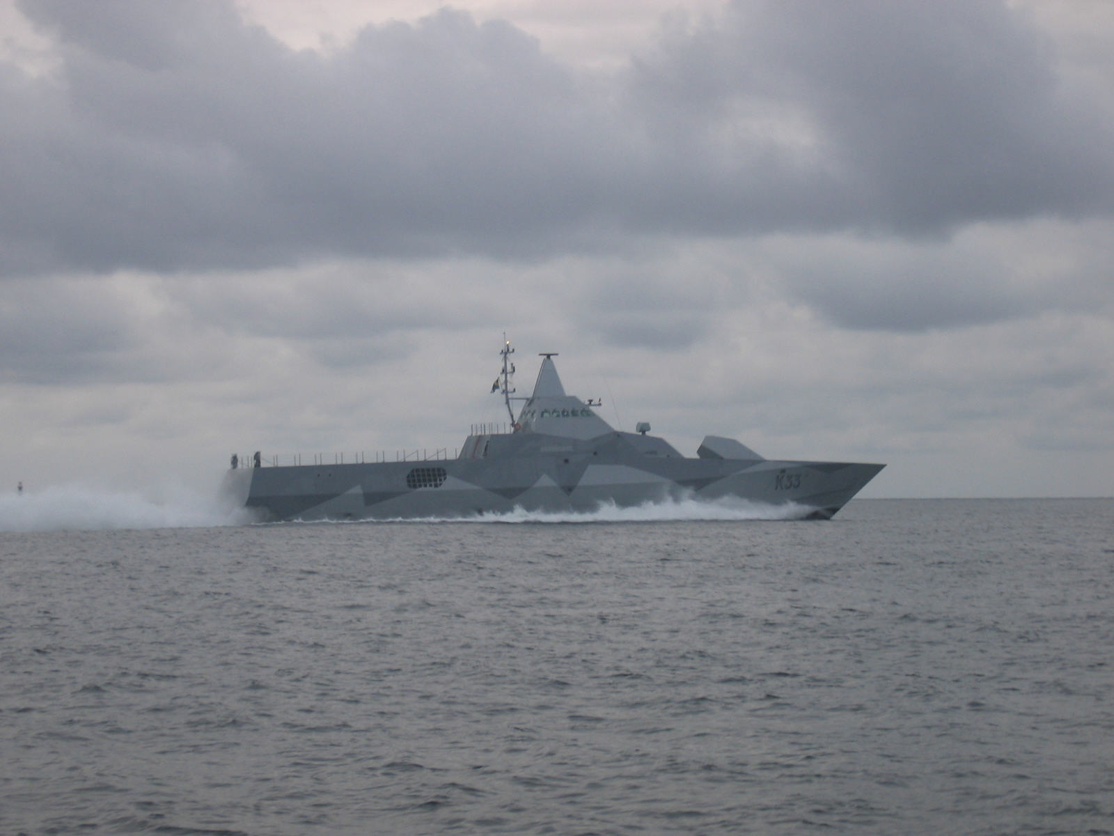 最新的瑞典维斯比级隐身导弹艇图四张!_海军版