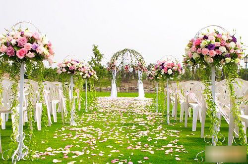 西式户外草坪婚礼+中式喜筵