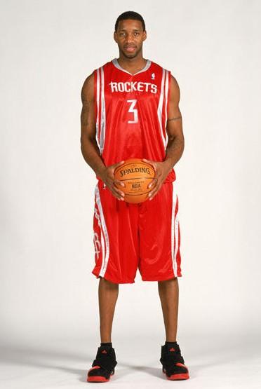 3号的麦迪怎么穿的t-mac5啊?