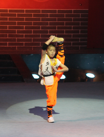 少林童子功表演_纪实\/趣味_科技论坛